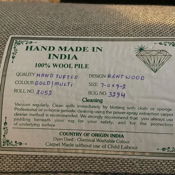 *SOLD* Hand Tufted Wool Rug - 6x8 - Picture 3 of 3